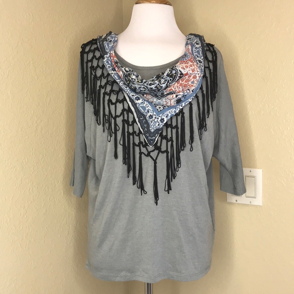 ONE WORLD 3/4th Sleeve Top & Fringe Scarf Set